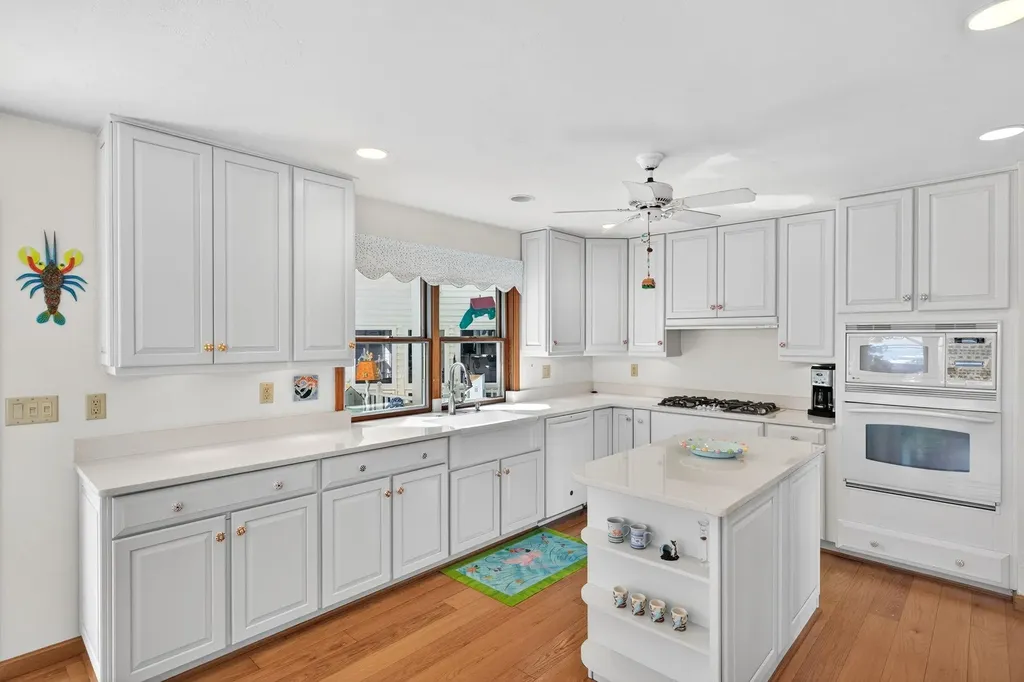 1157 Bird Lane Sanibel FL 33957