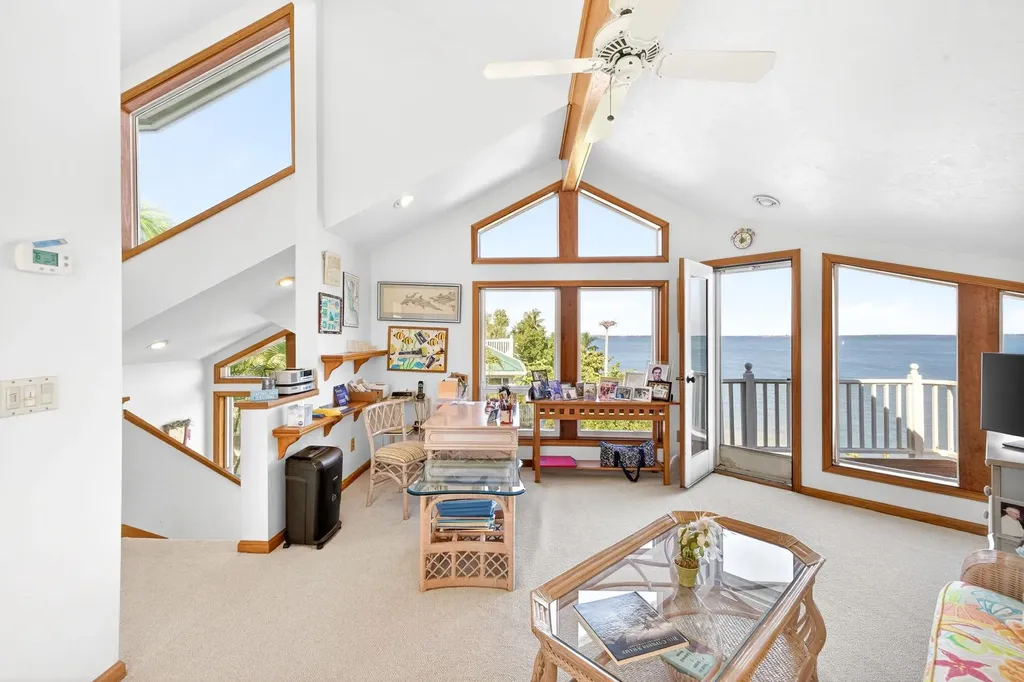 1157 Bird Lane Sanibel FL 33957