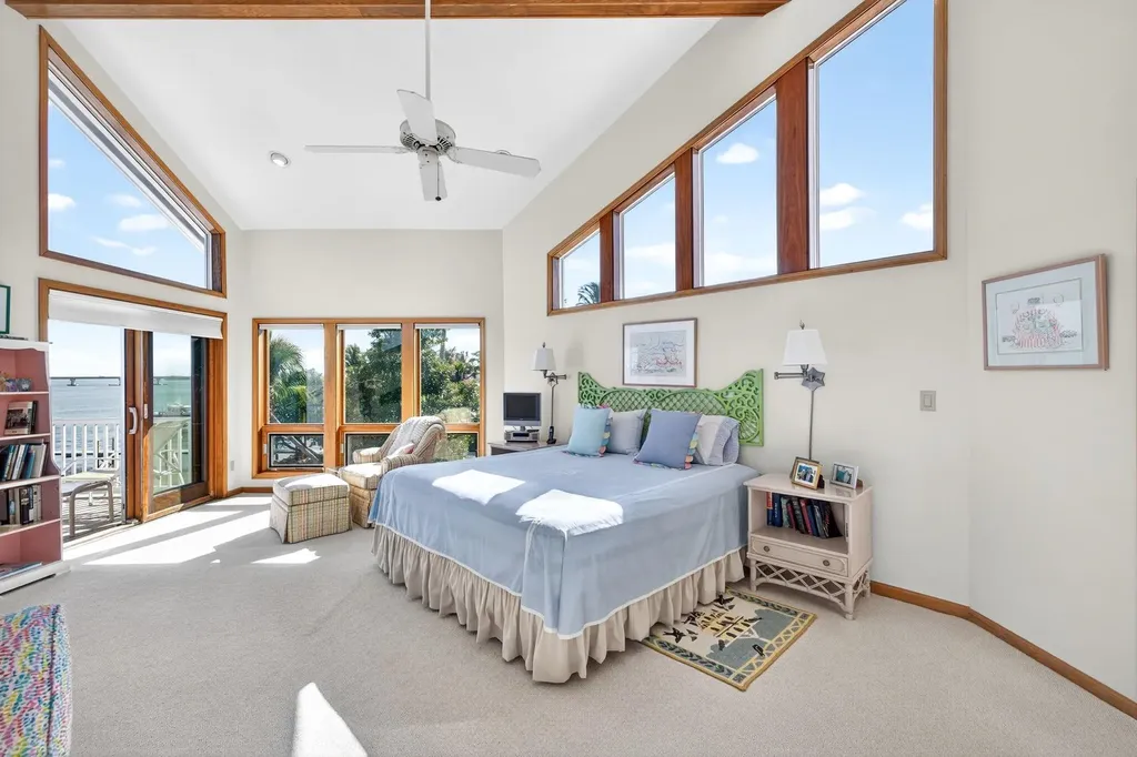 1157 Bird Lane Sanibel FL 33957