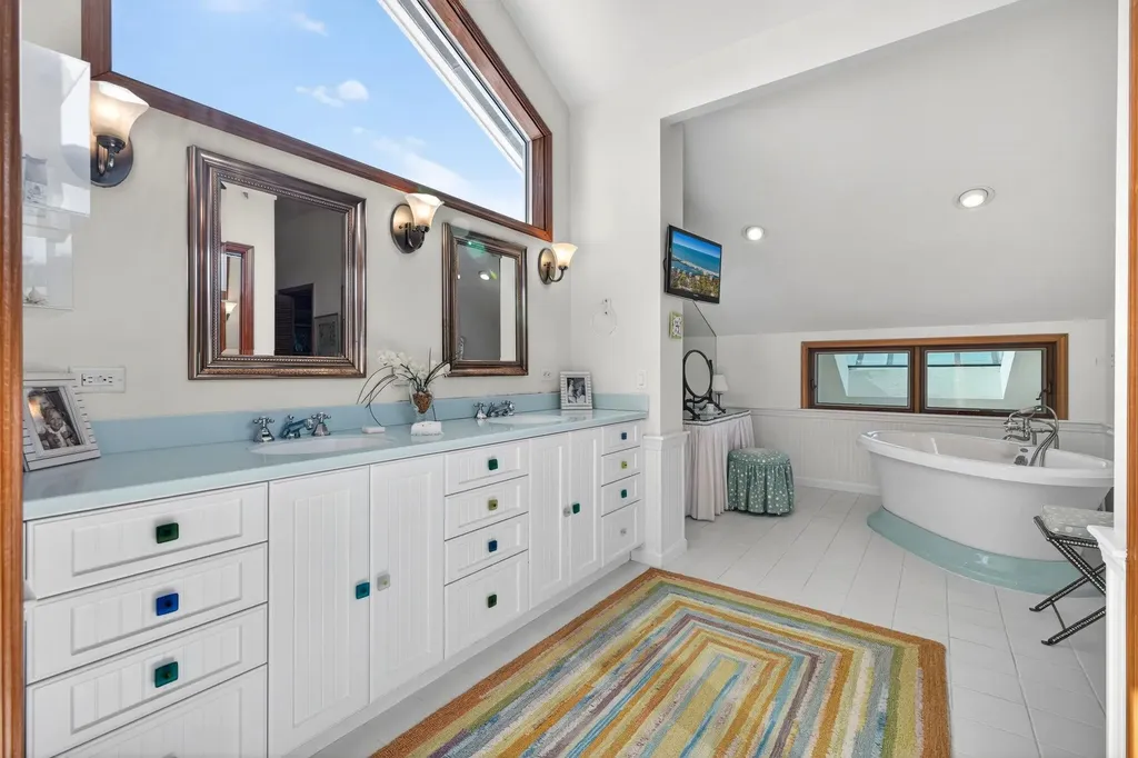 1157 Bird Lane Sanibel FL 33957