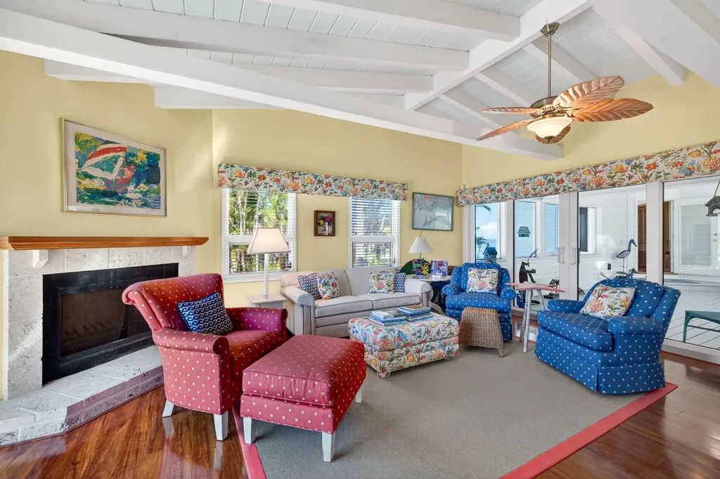 1157 Bird Lane Sanibel FL 33957