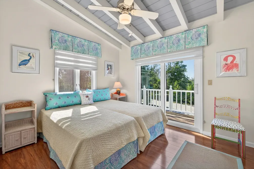 1157 Bird Lane Sanibel FL 33957