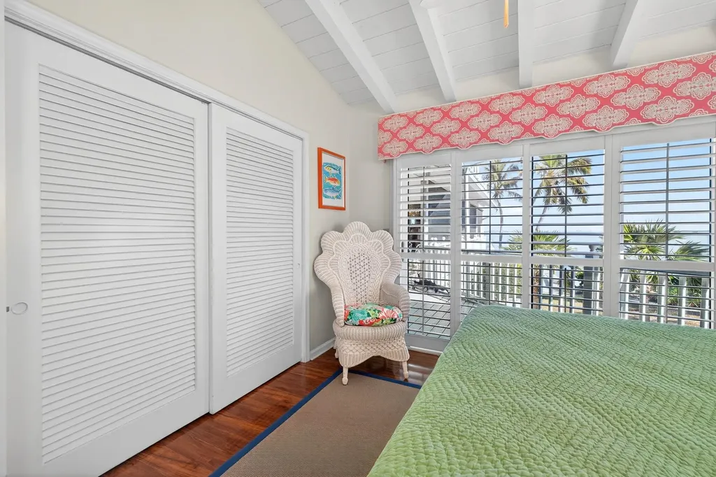 1157 Bird Lane Sanibel FL 33957