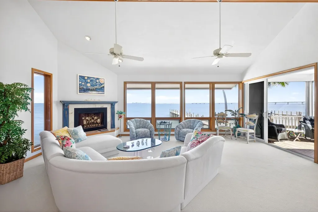 1157 Bird Lane Sanibel FL 33957