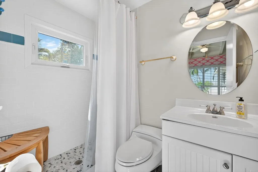 1157 Bird Lane Sanibel FL 33957