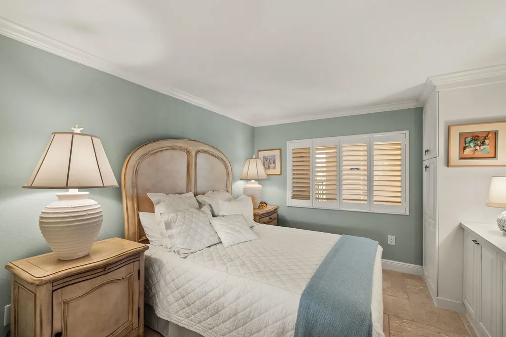 1401 Middle Gulf Drive Sanibel FL 33957