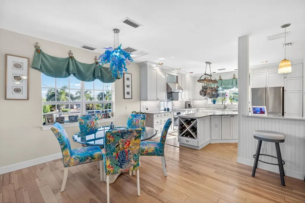 1141 Paper Fig Court Sanibel FL 33957