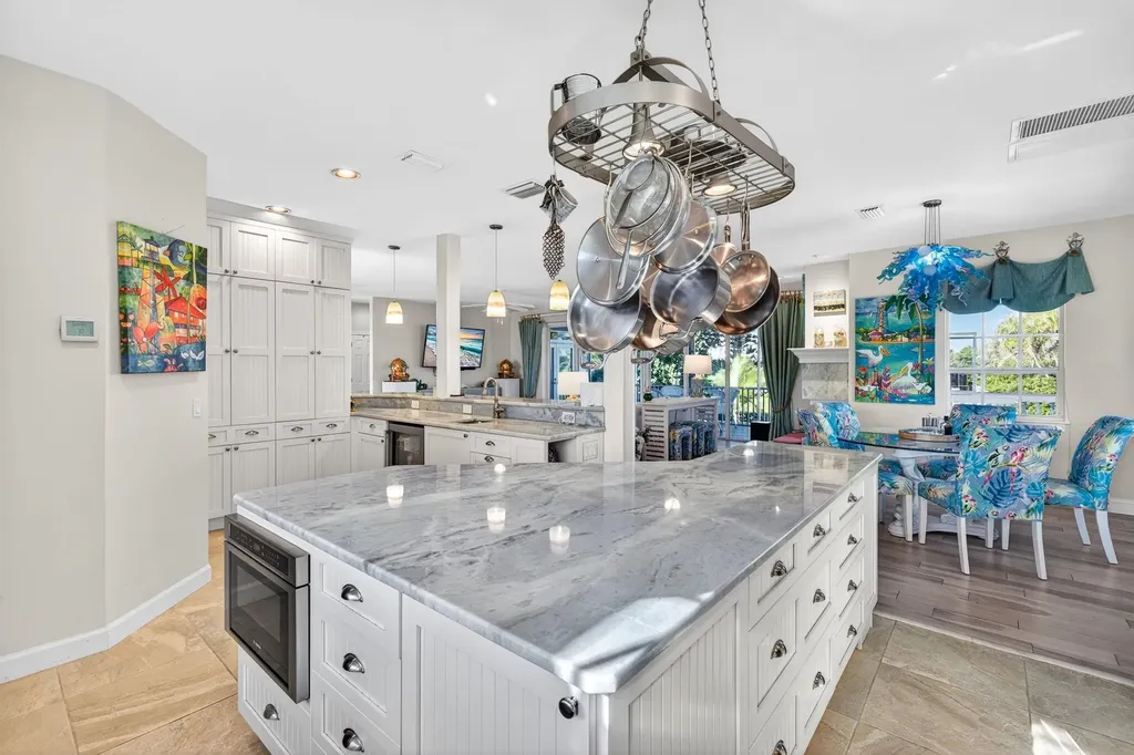 1141 Paper Fig Court Sanibel FL 33957