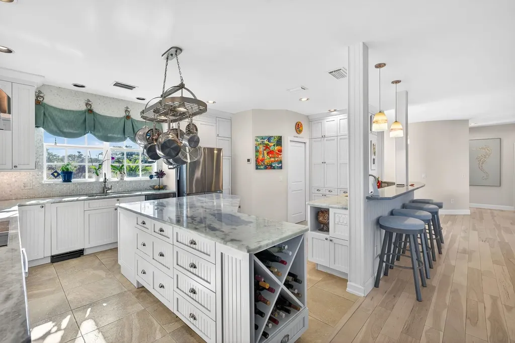 1141 Paper Fig Court Sanibel FL 33957