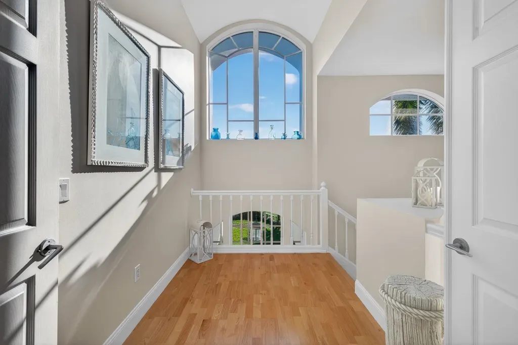 1141 Paper Fig Court Sanibel FL 33957