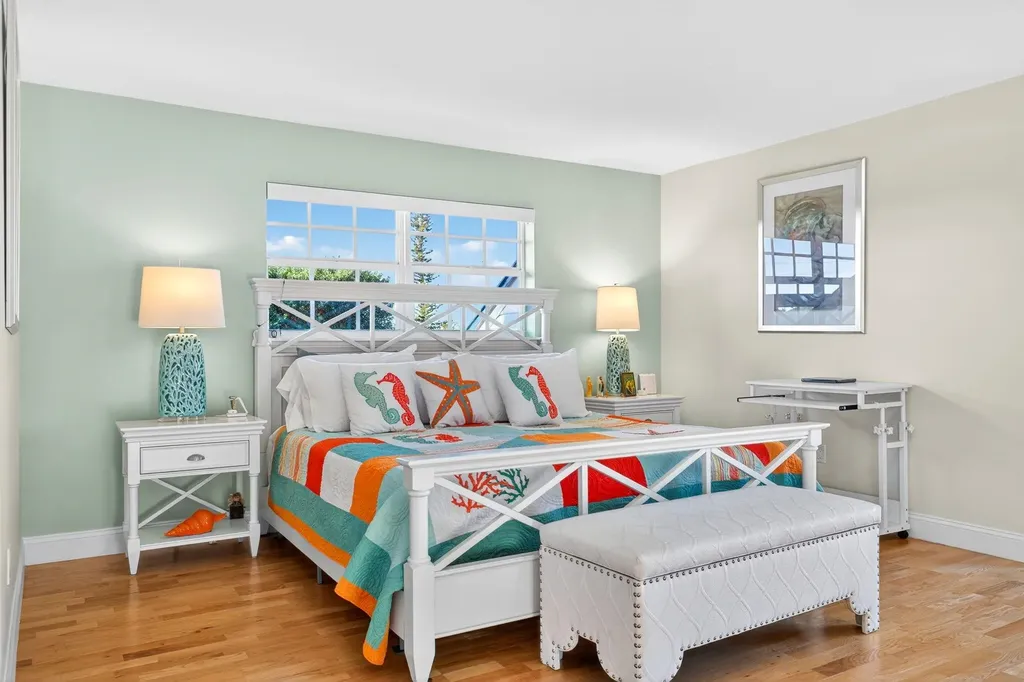 1141 Paper Fig Court Sanibel FL 33957