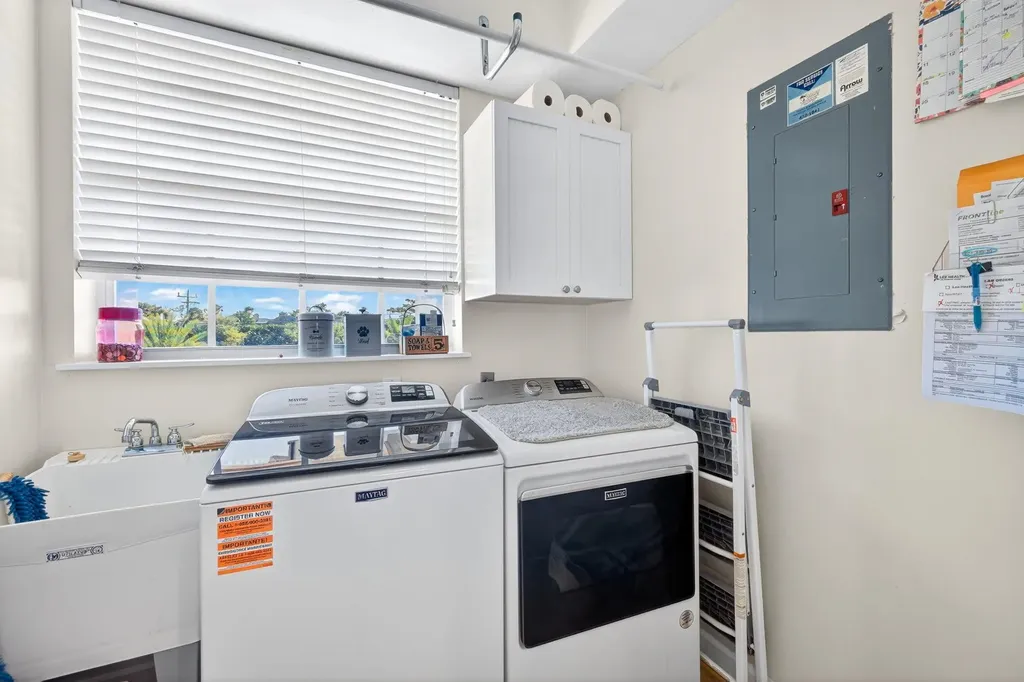 1141 Paper Fig Court Sanibel FL 33957