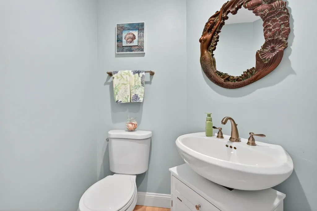 1141 Paper Fig Court Sanibel FL 33957