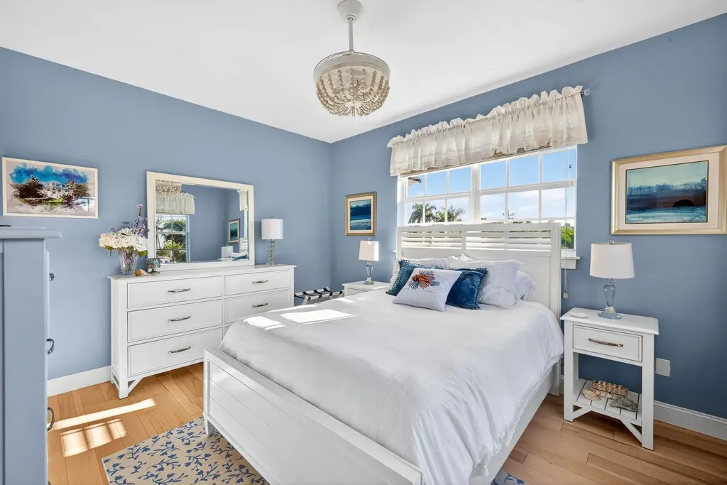 1141 Paper Fig Court Sanibel FL 33957