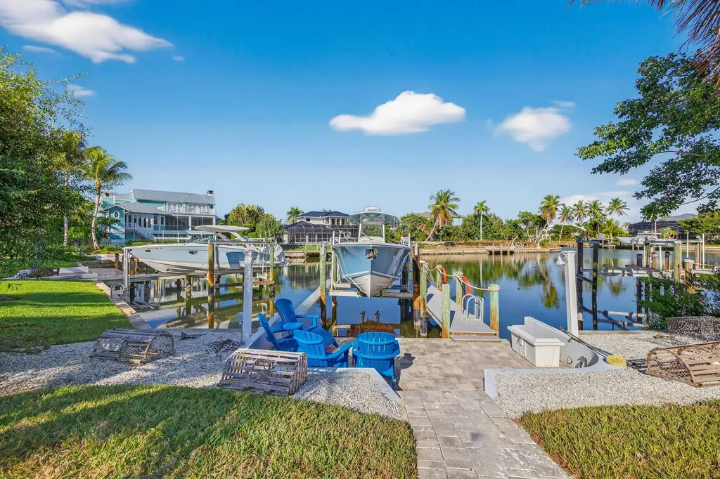 1141 Paper Fig Court Sanibel FL 33957