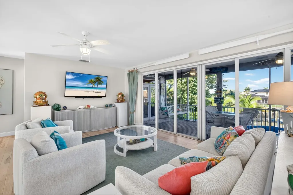 1141 Paper Fig Court Sanibel FL 33957