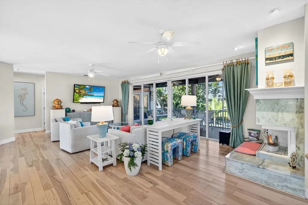 1141 Paper Fig Court Sanibel FL 33957