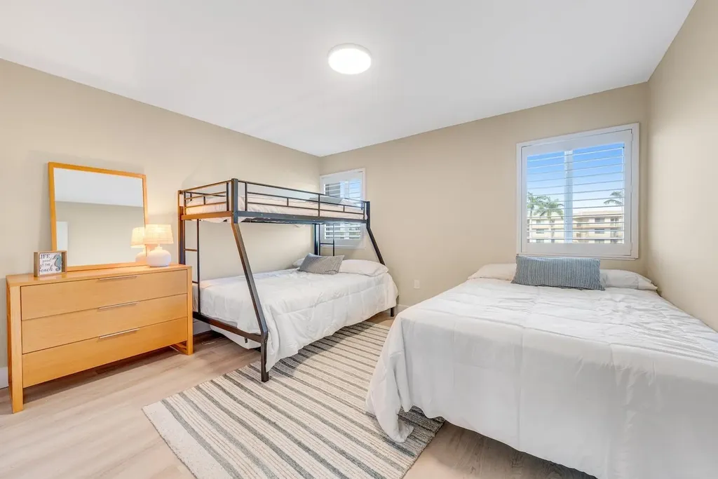 1341 Middle Gulf Drive Sanibel FL 33957