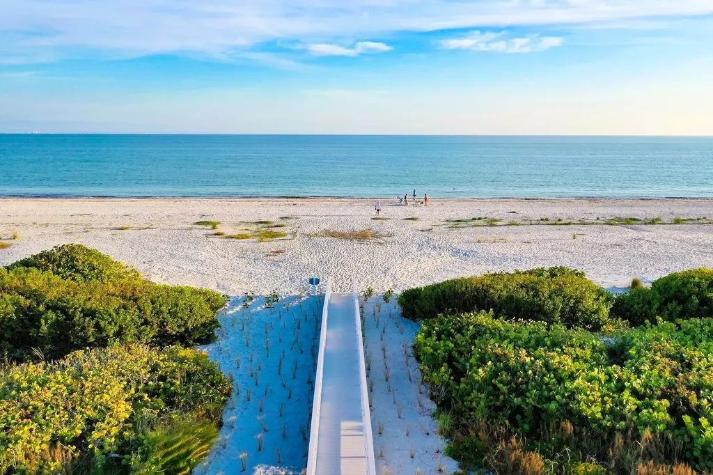 1341 Middle Gulf Drive Sanibel FL 33957