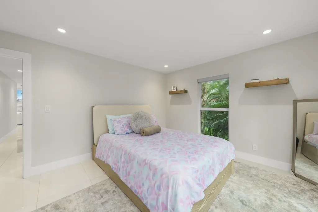 9455 Coventry Court Sanibel FL 33957