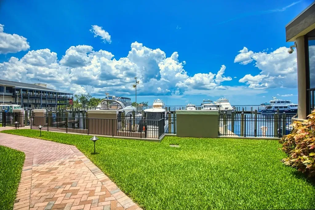 1900 Virginia Avenue Fort Myers FL 33901