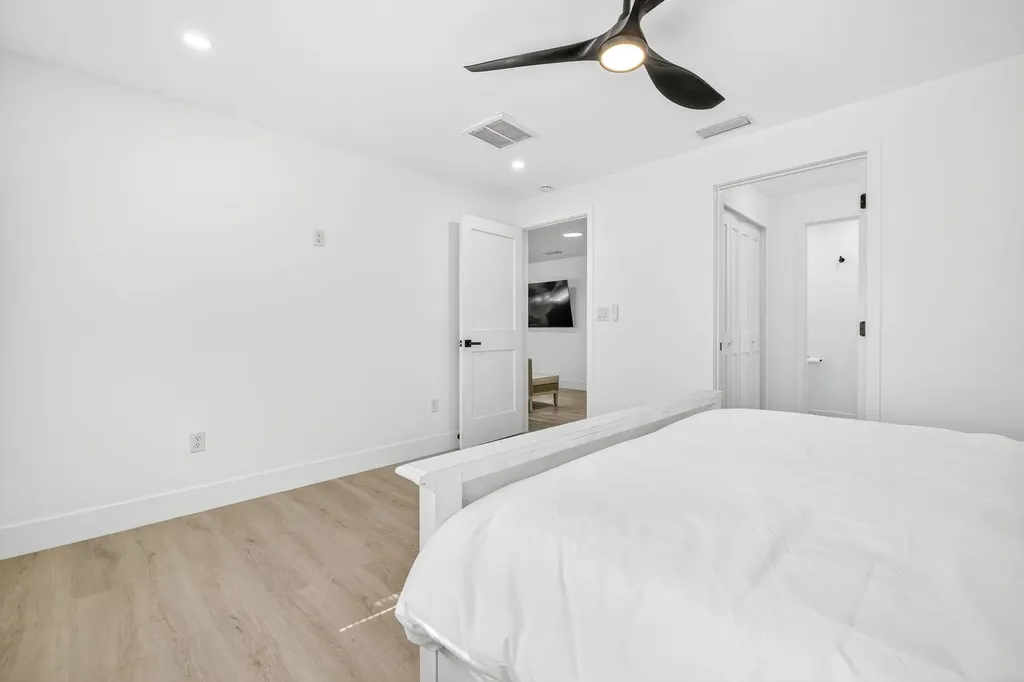 1105 Skiff Place Sanibel FL 33957