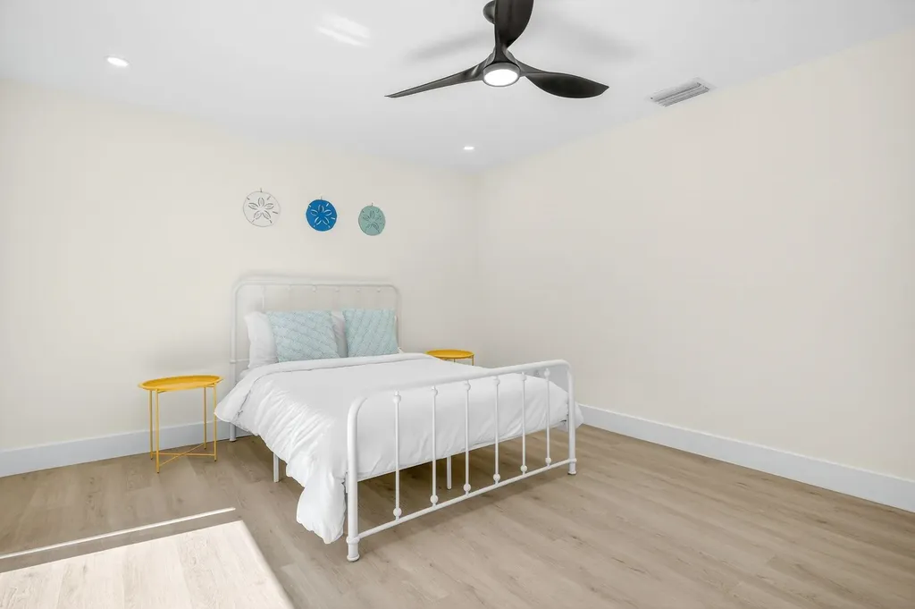 1105 Skiff Place Sanibel FL 33957