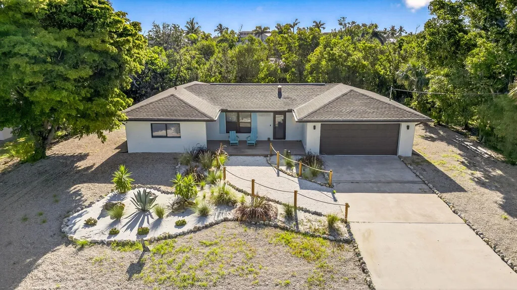 1105 Skiff Place Sanibel FL 33957