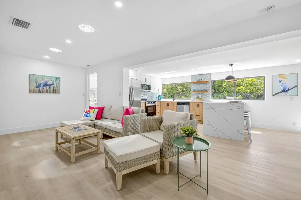 1105 Skiff Place Sanibel FL 33957