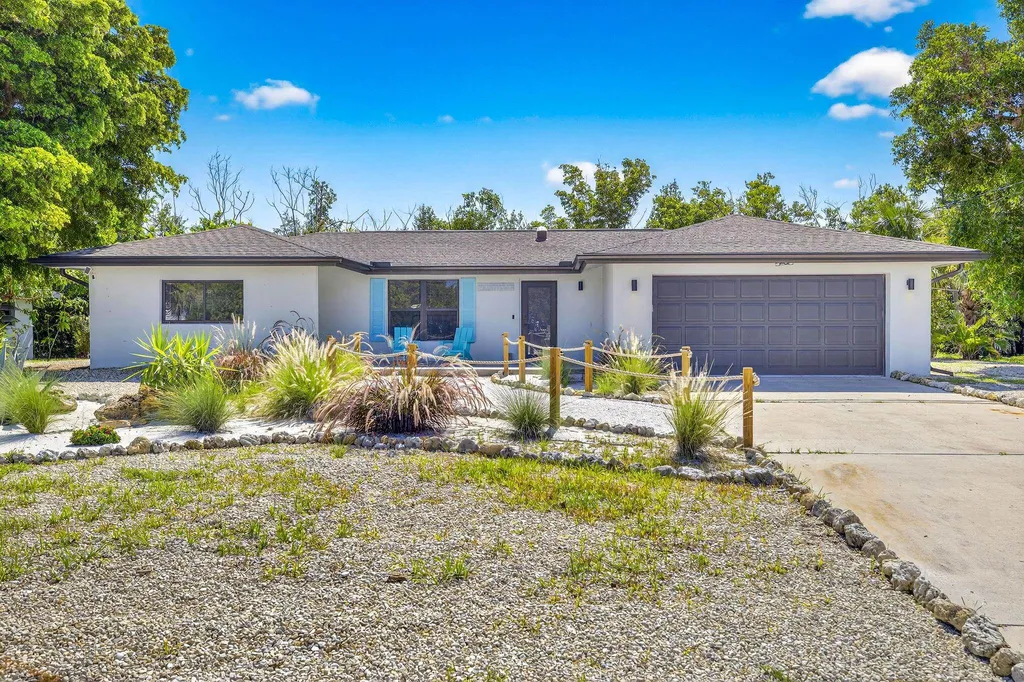 1105 Skiff Place Sanibel FL 33957