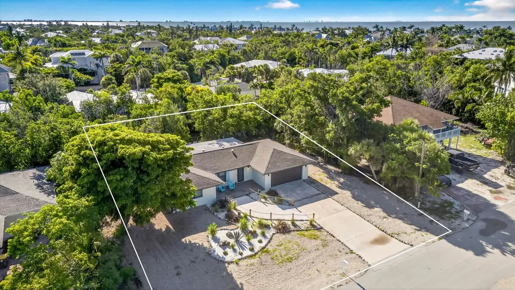 1105 Skiff Place Sanibel FL 33957