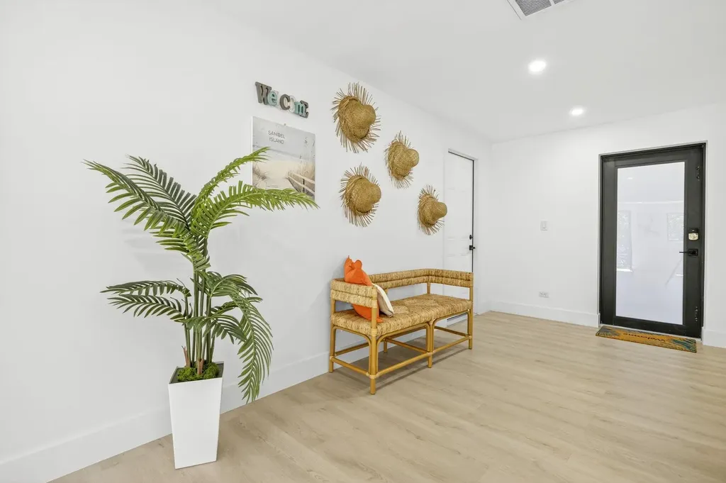 1105 Skiff Place Sanibel FL 33957