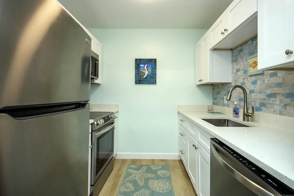 641 Periwinkle Way Sanibel FL 33957