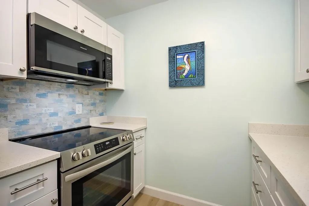 641 Periwinkle Way Sanibel FL 33957