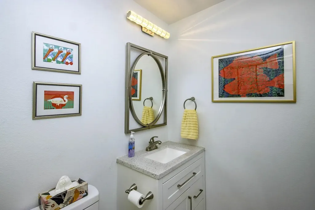 641 Periwinkle Way Sanibel FL 33957