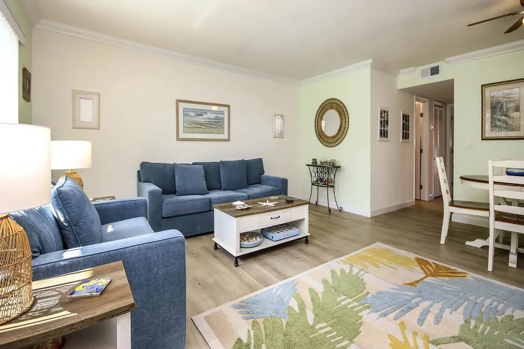 641 Periwinkle Way Sanibel FL 33957