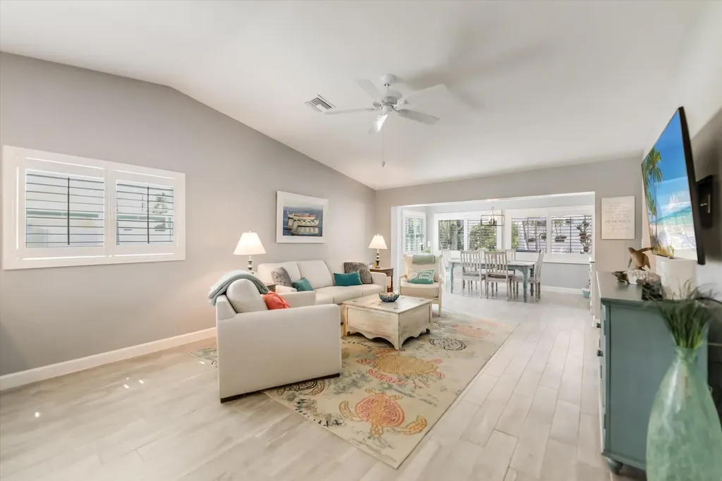 1657 Atlanta Plaza Drive Sanibel FL 33957