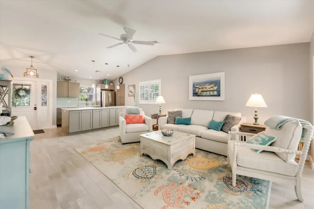 1657 Atlanta Plaza Drive Sanibel FL 33957