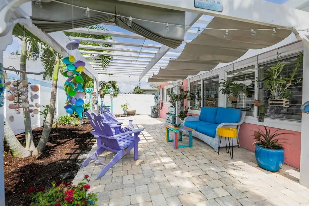 1657 Atlanta Plaza Drive Sanibel FL 33957