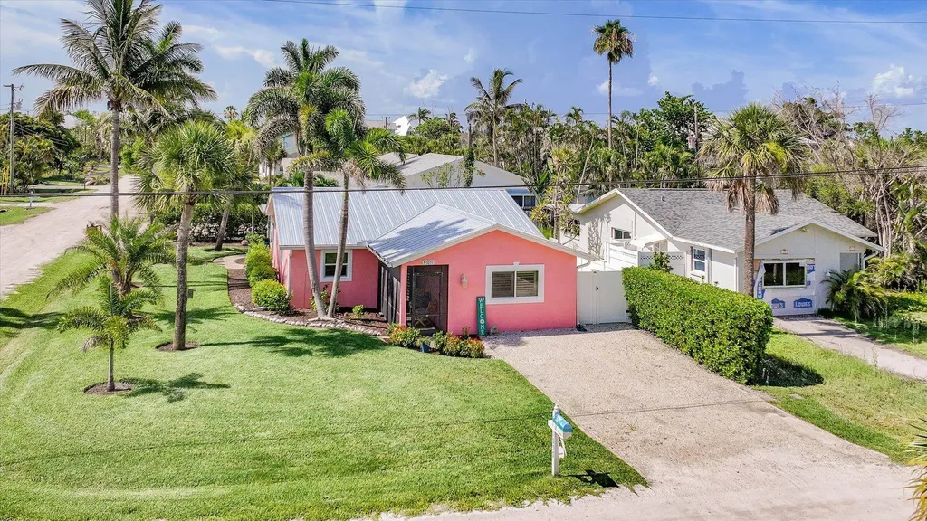 1657 Atlanta Plaza Drive Sanibel FL 33957