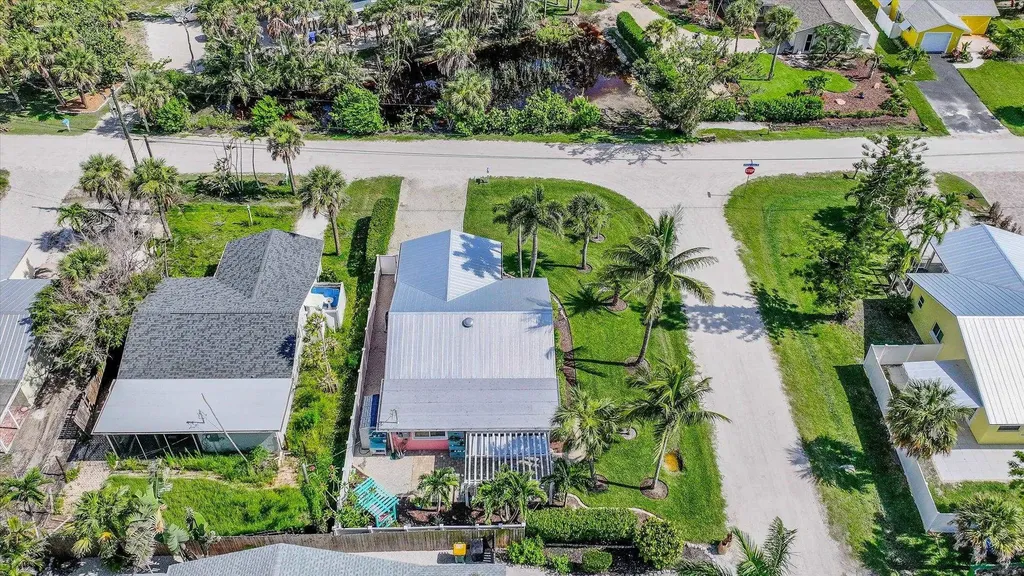 1657 Atlanta Plaza Drive Sanibel FL 33957