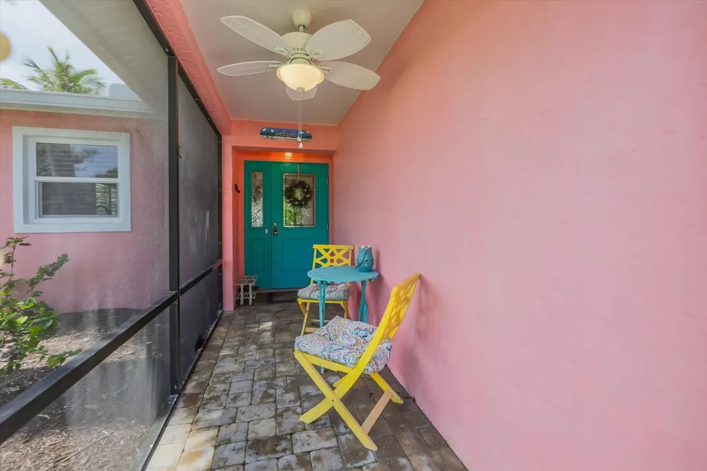 1657 Atlanta Plaza Drive Sanibel FL 33957