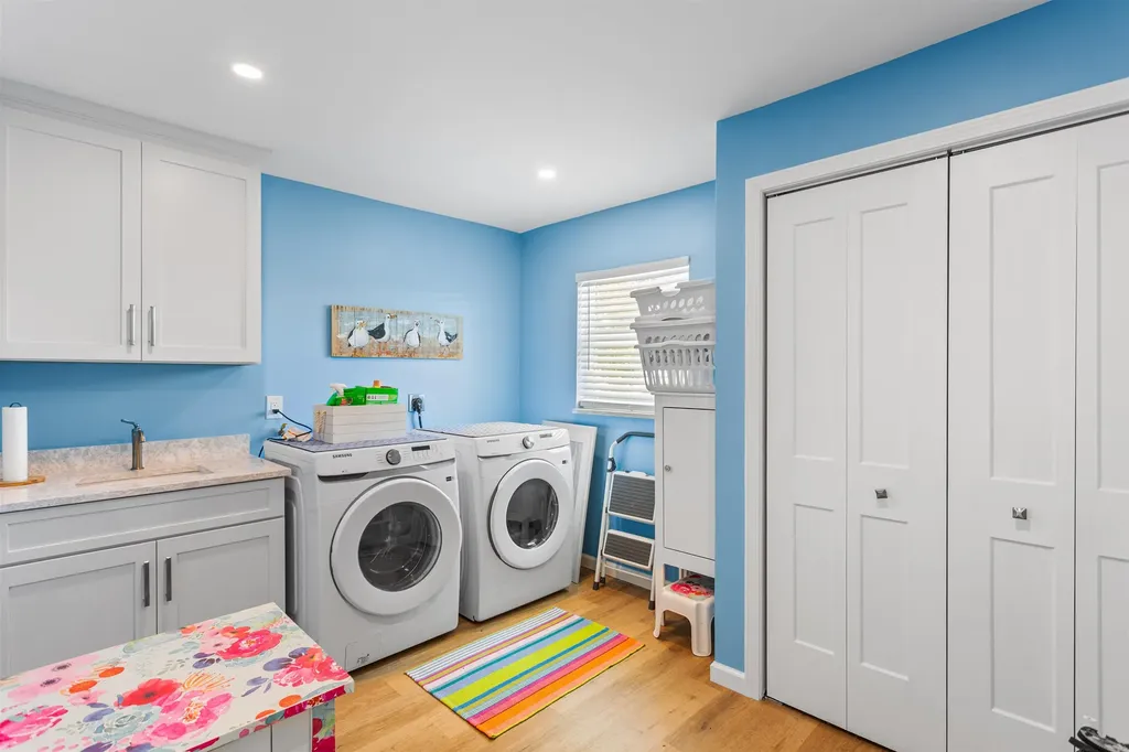 566 Boulder Drive Sanibel FL 33957