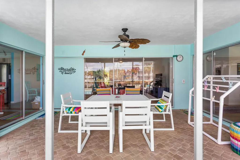 566 Boulder Drive Sanibel FL 33957