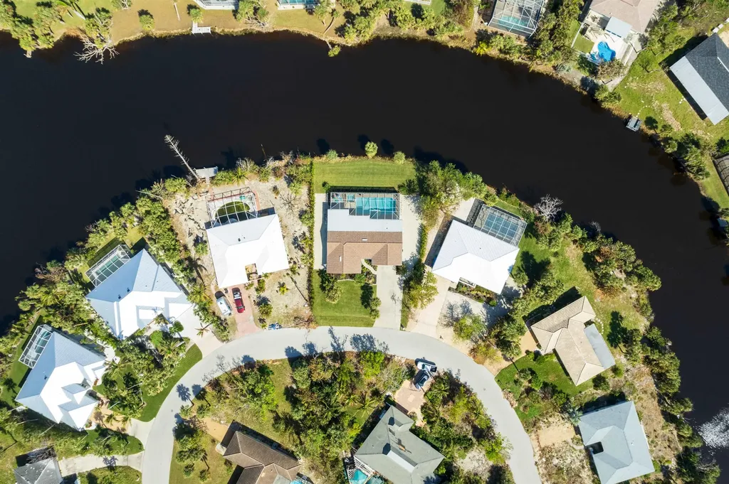 566 Boulder Drive Sanibel FL 33957