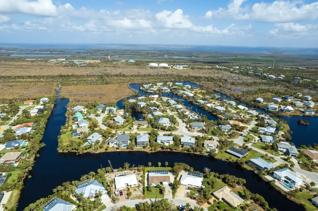 566 Boulder Drive Sanibel FL 33957