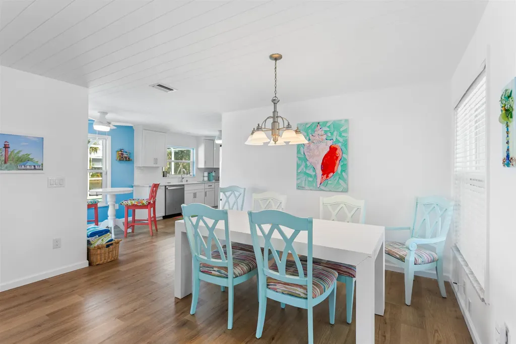 566 Boulder Drive Sanibel FL 33957