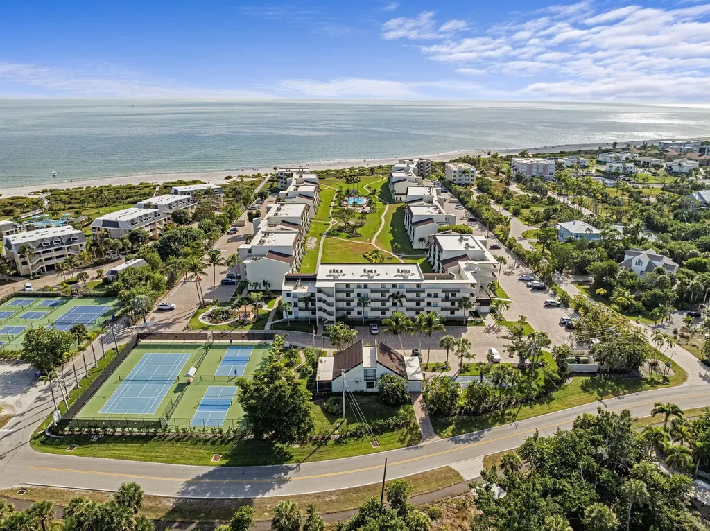 979 E Gulf Drive Sanibel FL 33957