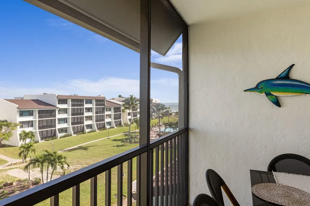 979 E Gulf Drive Sanibel FL 33957