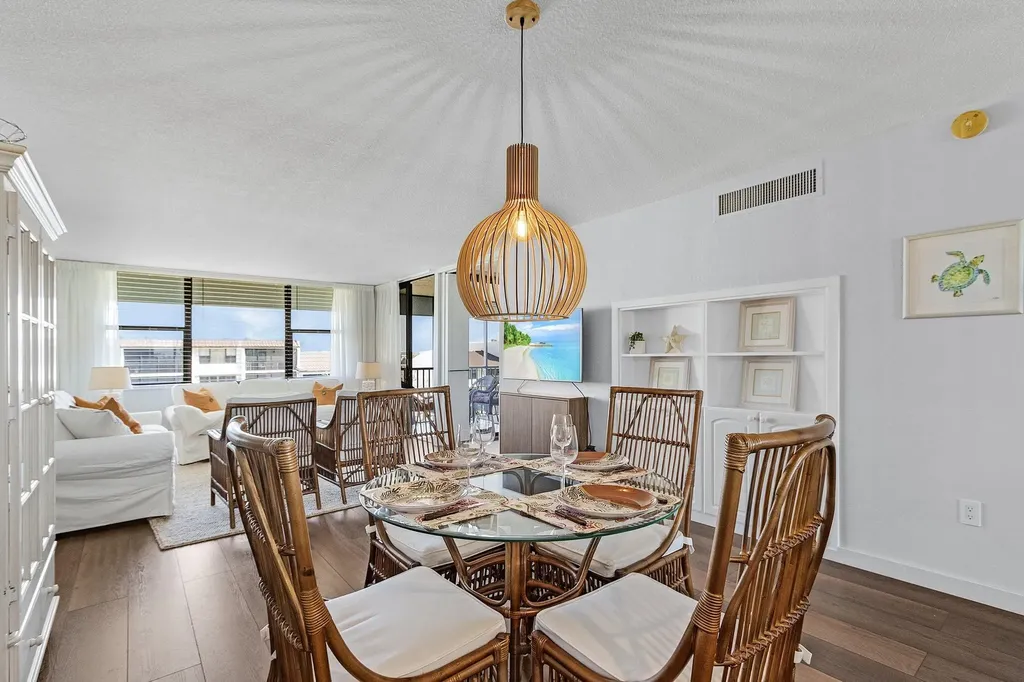 979 E Gulf Drive Sanibel FL 33957